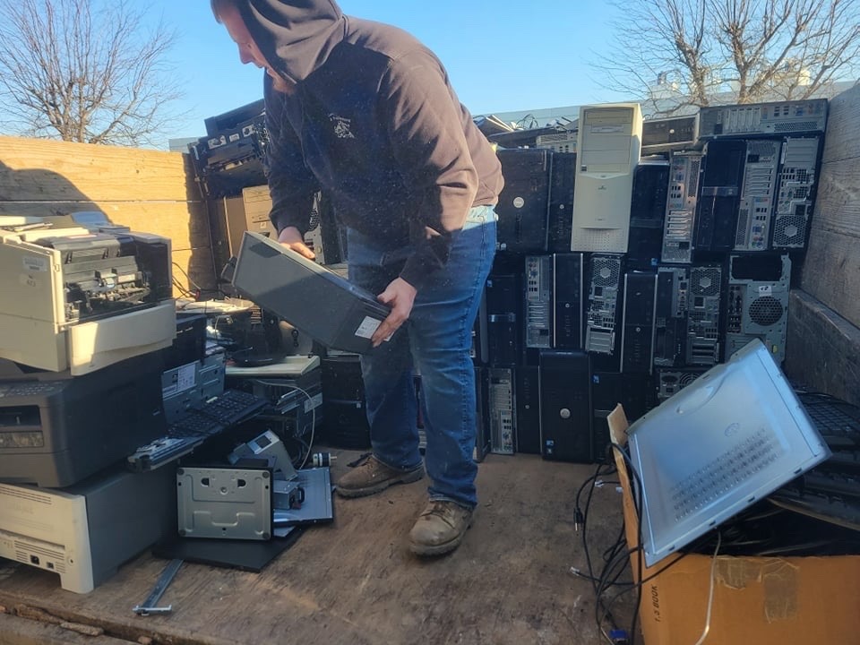 e waste pickup photo 5